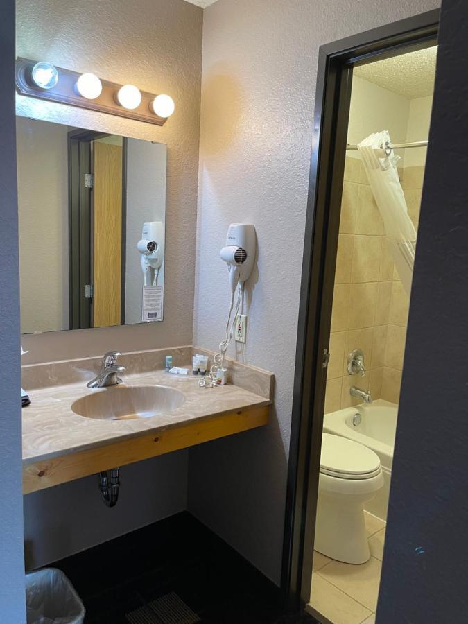 Walker Hotel Hotel 2*